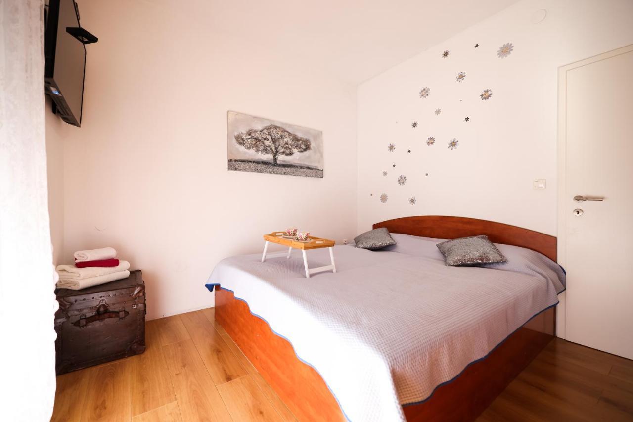 Apartman Heder 扎达尔 外观 照片